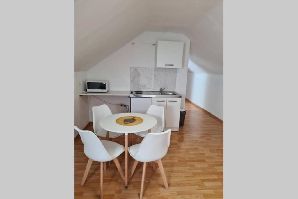 Au Petit Ravel Loft Cosy Au Coeur De La Nature Bernissart Exterior foto